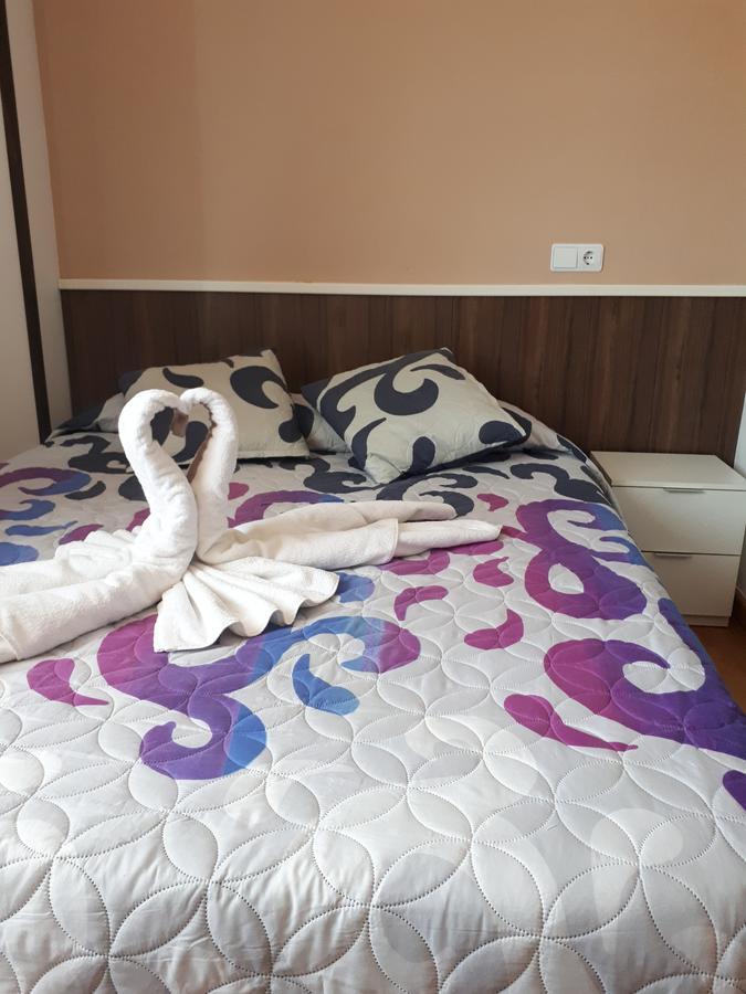 Hostal Oklahoma Реус Экстерьер фото